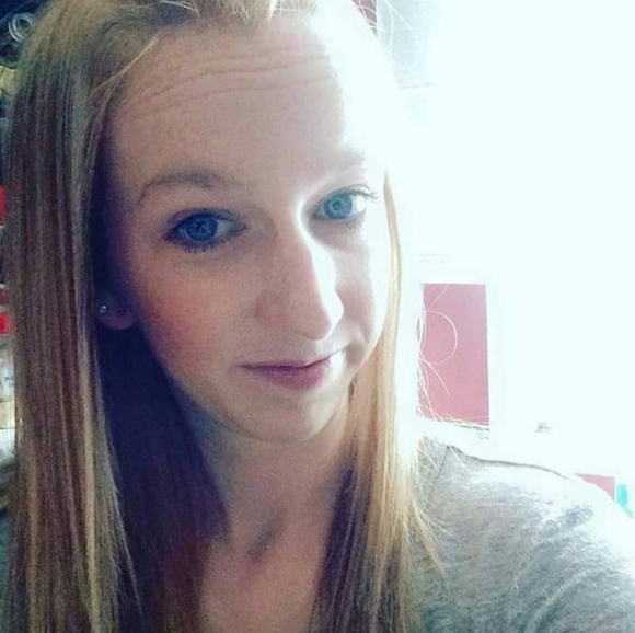 Meet your Posher, Steph - Picture 1 of 1